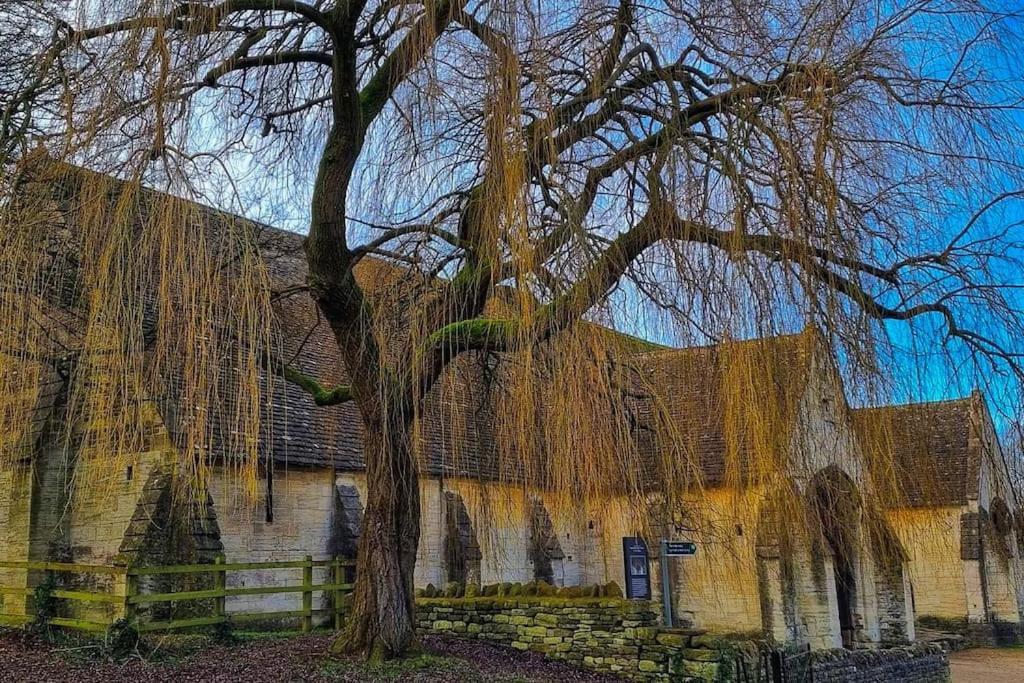 Period Apartment, Great Views, In Heart Of Town. Bradford-On-Avon Exterior photo